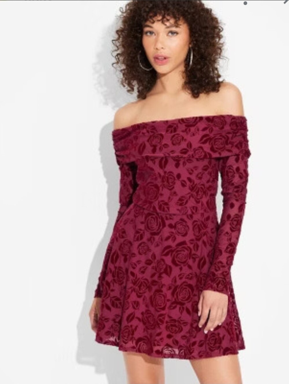 Wild Fable Burgundy Velvet Mini Dress Burnout Roses Off The Shoulder Size XXS